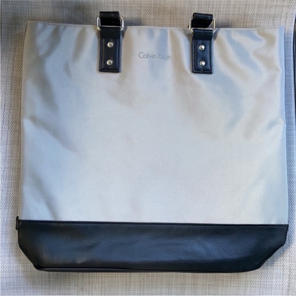 NWOT Calvin Klein Black and Gray Tote Bag - Picture 2 of 5